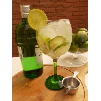 TACA ROYAL DRINKS 615 ML VERDE